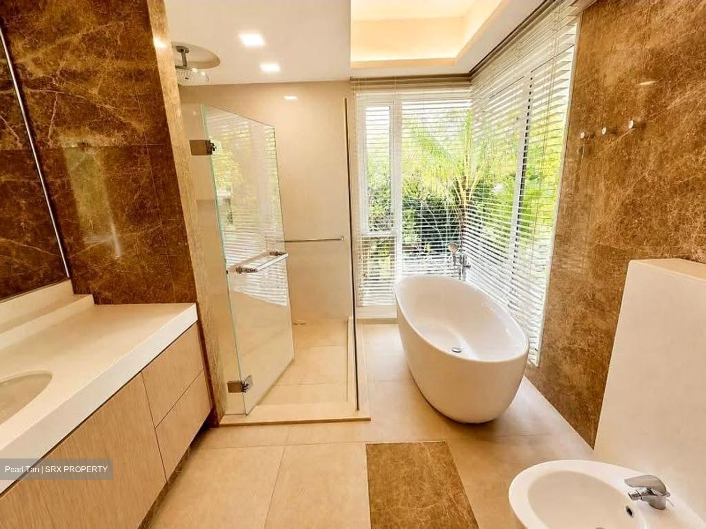 Chatsworth Road (D10), Detached #612501681